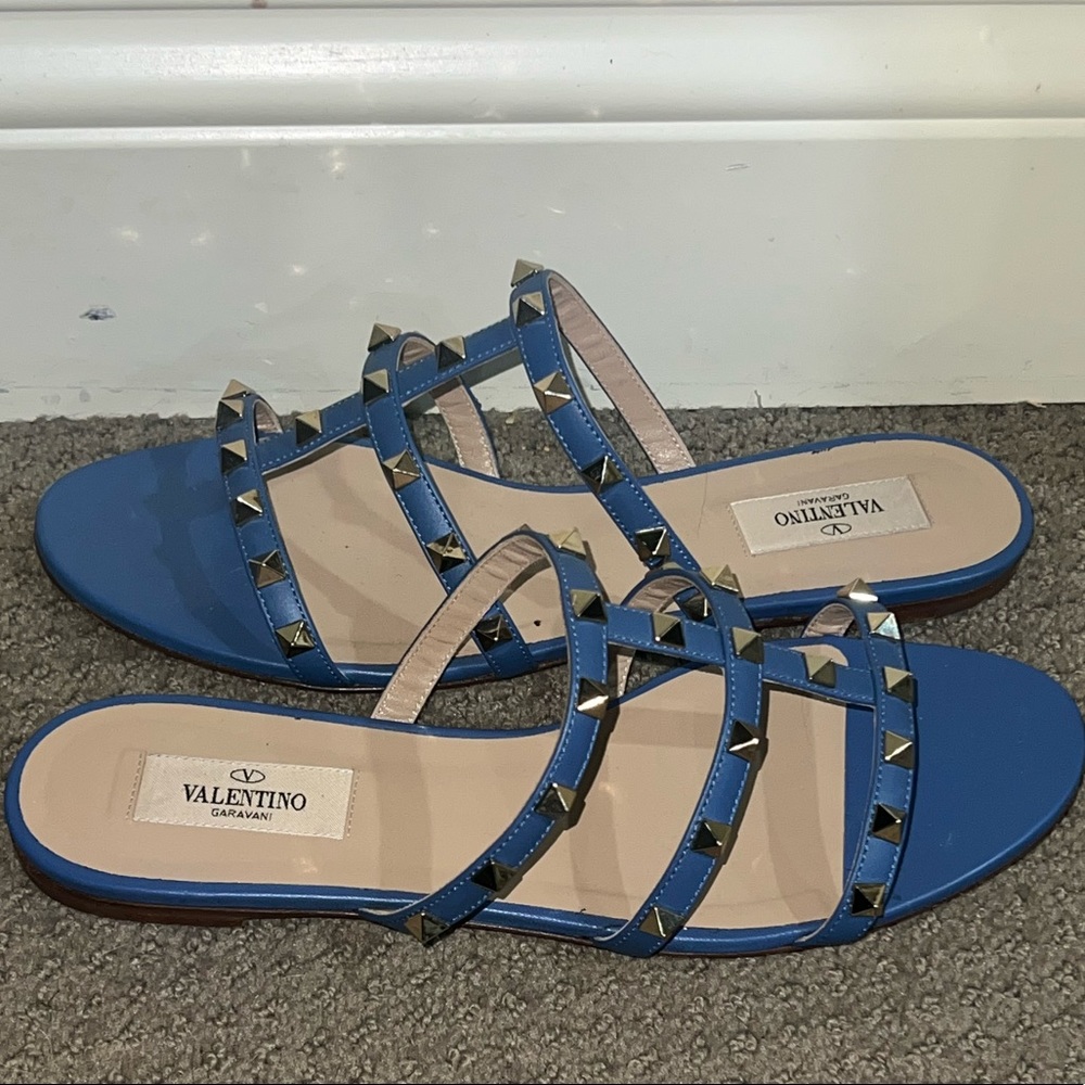 Authentic Valentino sandals size 39